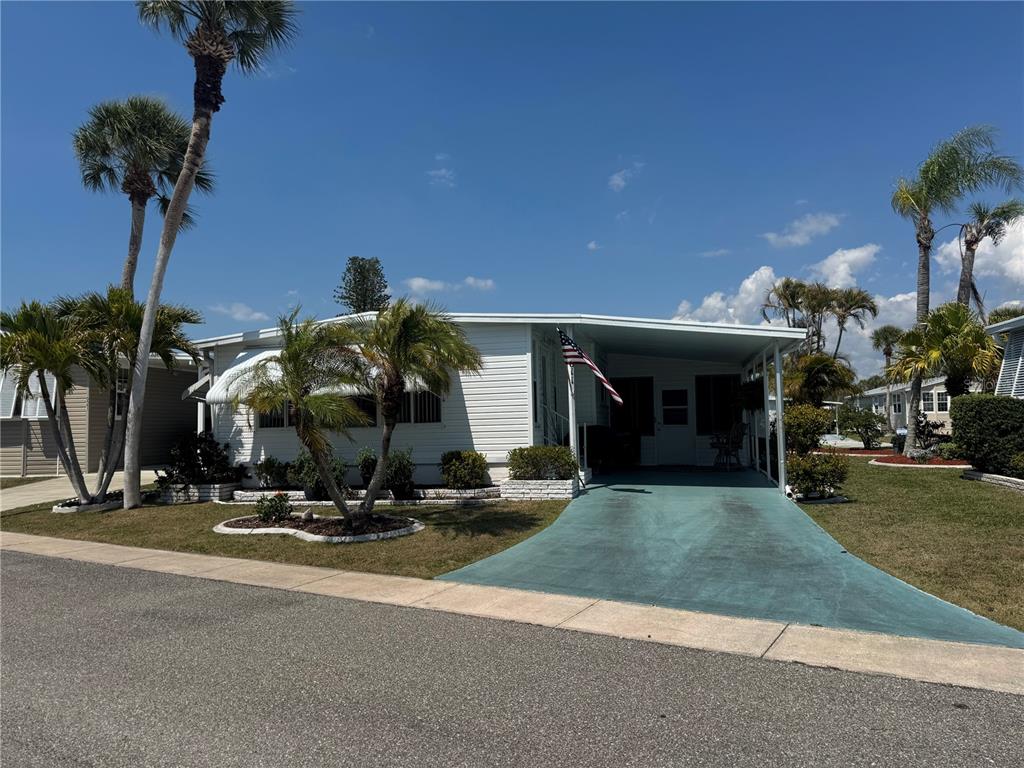 611 IRIS DRIVE