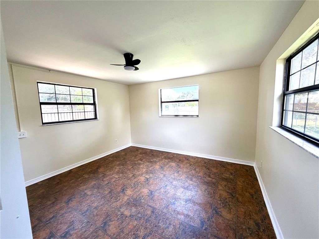 916 W ORIENT STREET, TAMPA, FL — photo 4 of 26