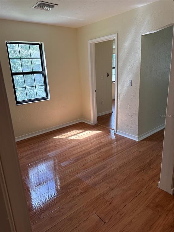 916 W ORIENT STREET, TAMPA, FL — photo 5 of 26