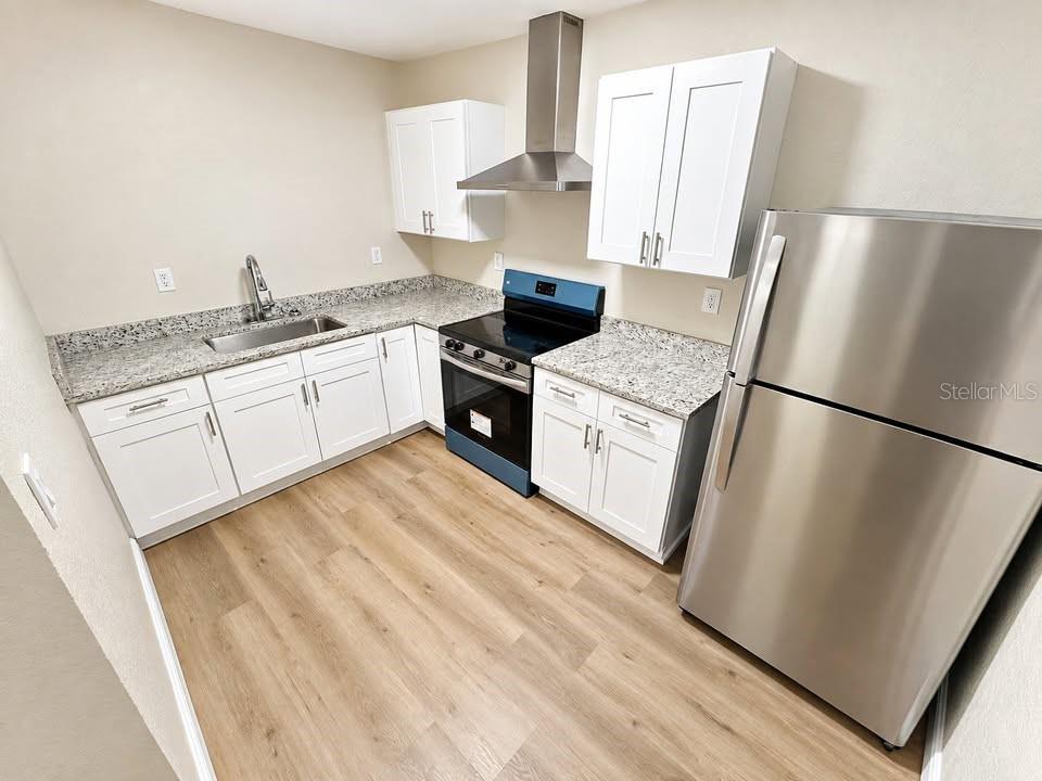 5820 W US HIGHWAY 92 UNIT 2, PLANT CITY, FL — photo 2 of 5
