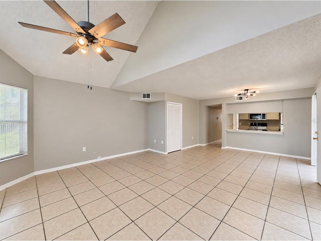 3002 RIO GRANDE TRAIL UNIT 3002, KISSIMMEE, FL — photo 4 of 23