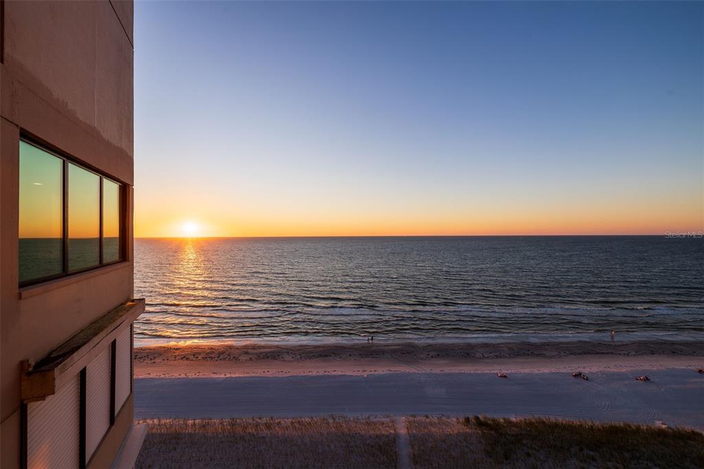 1600 GULF BOULEVARD UNIT 1112, CLEARWATER, FL — photo 4 of 59