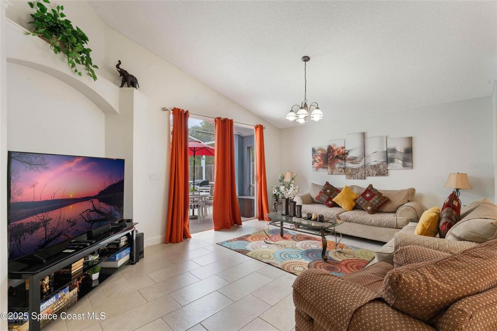 4632 EAGLE PEAK DRIVE, KISSIMMEE, FL — photo 5 of 22