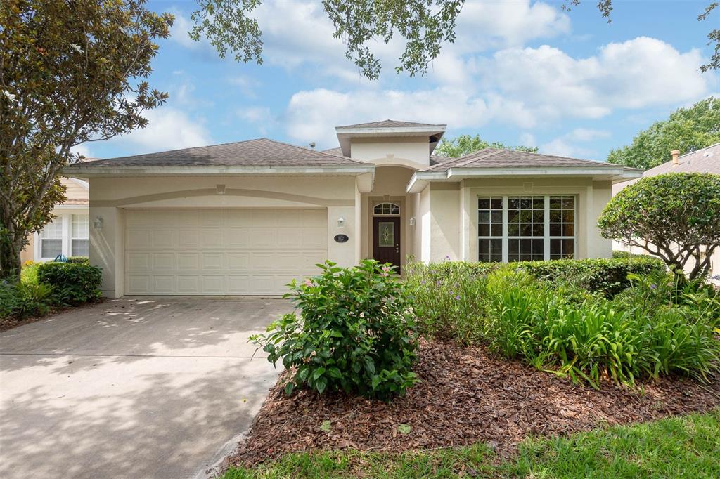 902 HERON POINT CIRCLE