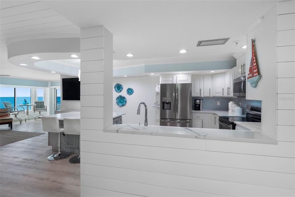 1310 GULF BOULEVARD UNIT 502, INDIAN ROCKS BEACH, FL — photo 5 of 30