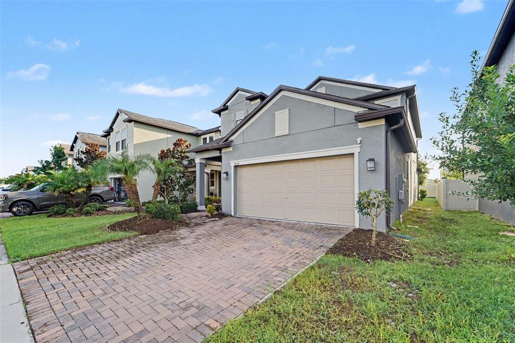 9604 LITTLE BLUESTEM DRIVE, LAND O LAKES, FL — photo 2 of 30