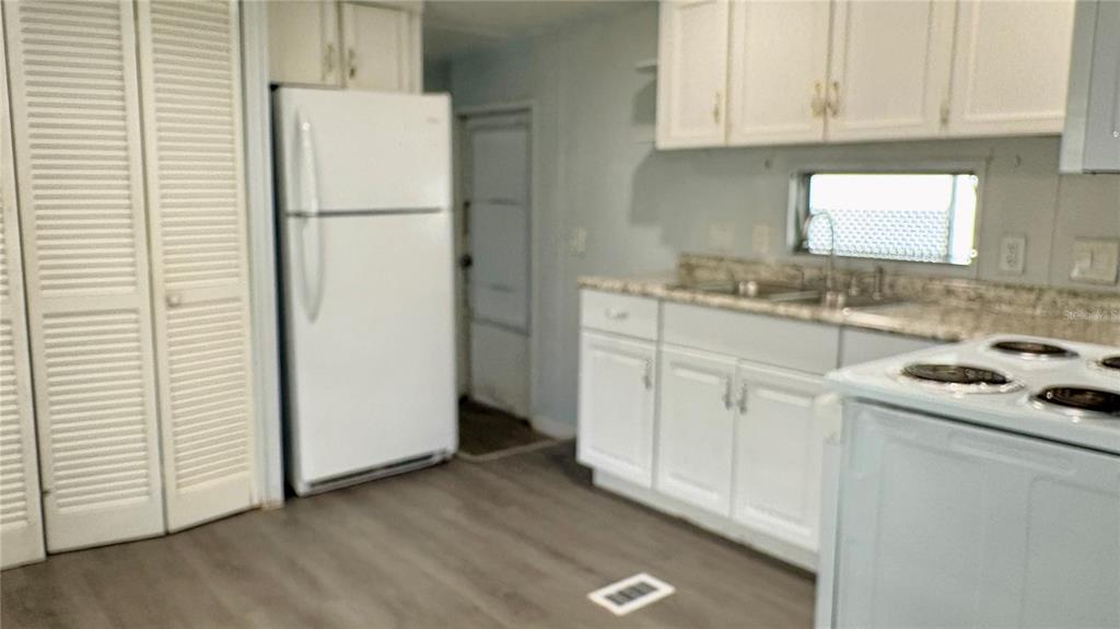 5316 53RD AVENUE E UNIT C21, BRADENTON, FL — photo 4 of 19