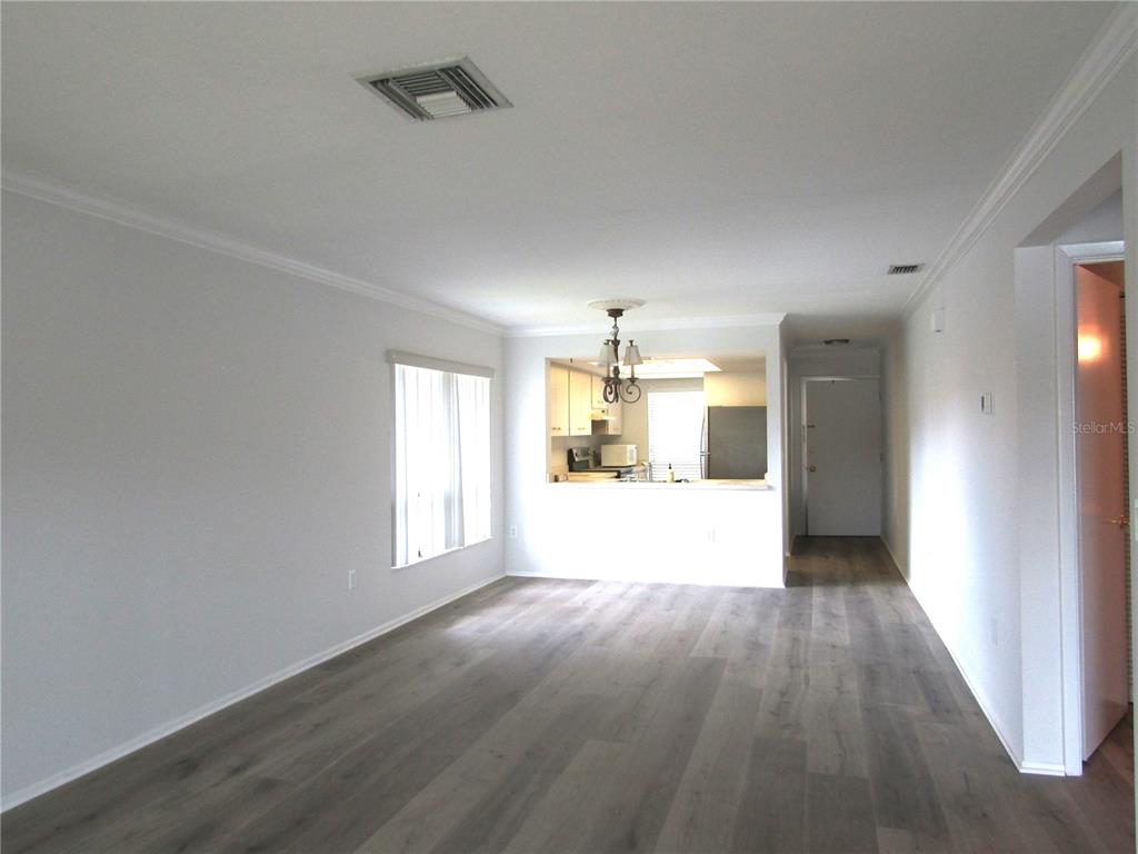 3183 SANDLEHEATH UNIT 41, SARASOTA, FL — photo 5 of 11