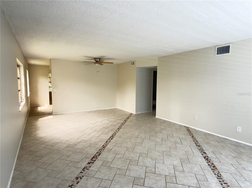 2378 ECUADORIAN WAY UNIT 22, CLEARWATER, FL — photo 4 of 23