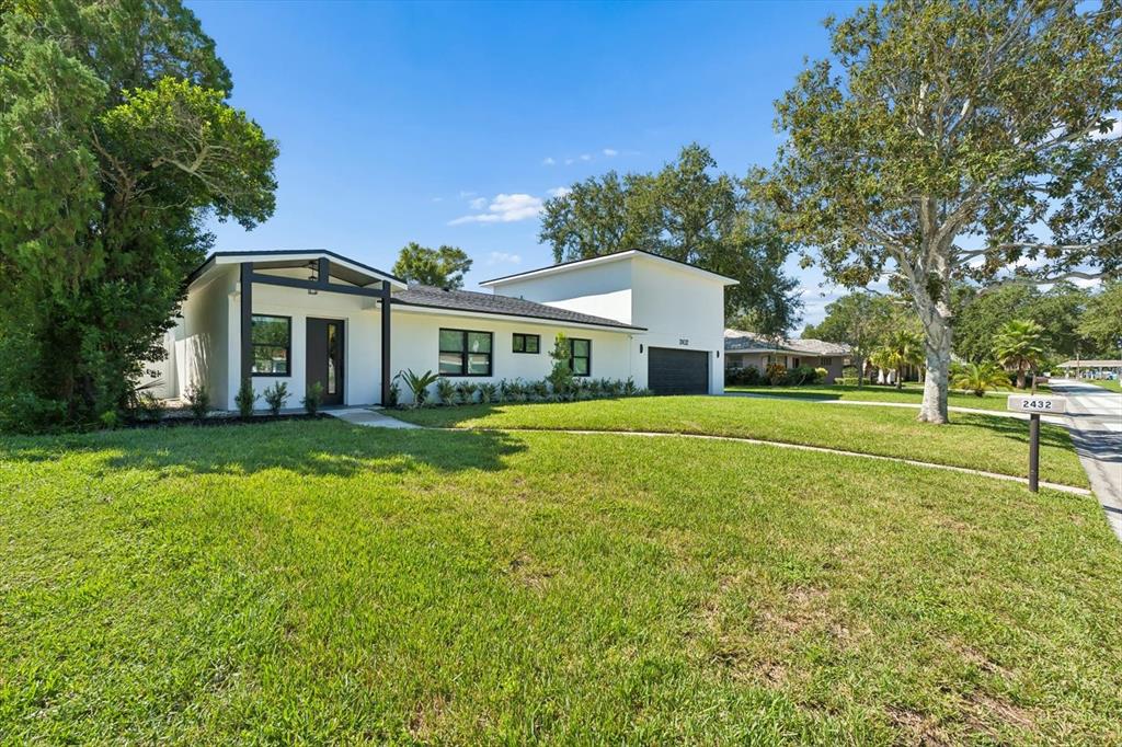 2432 INDIAN AVENUE, BELLEAIR BLUFFS, FL — photo 3 of 30