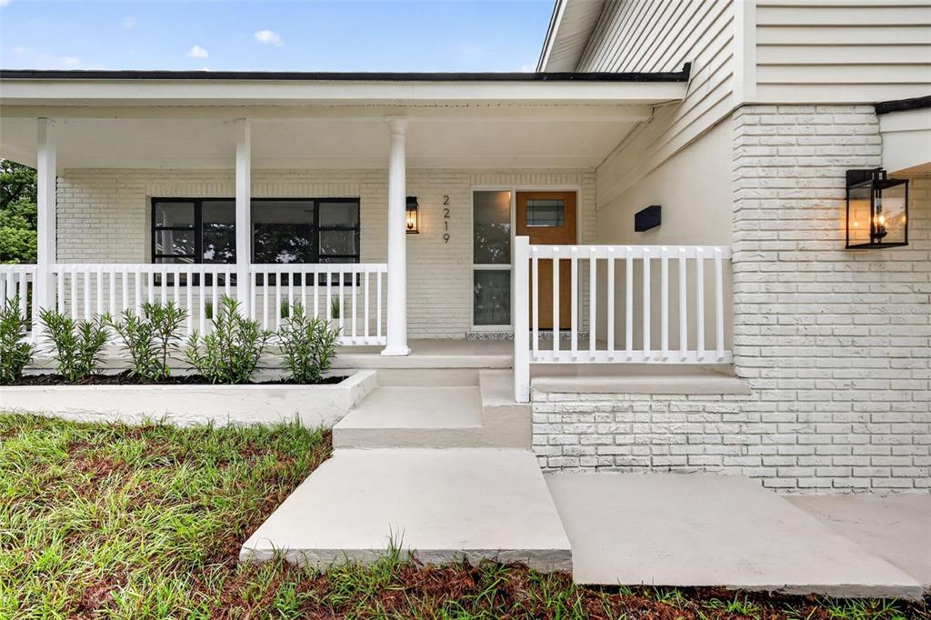 2219 WINTER WOODS BOULEVARD, WINTER PARK, FL — photo 2 of 23
