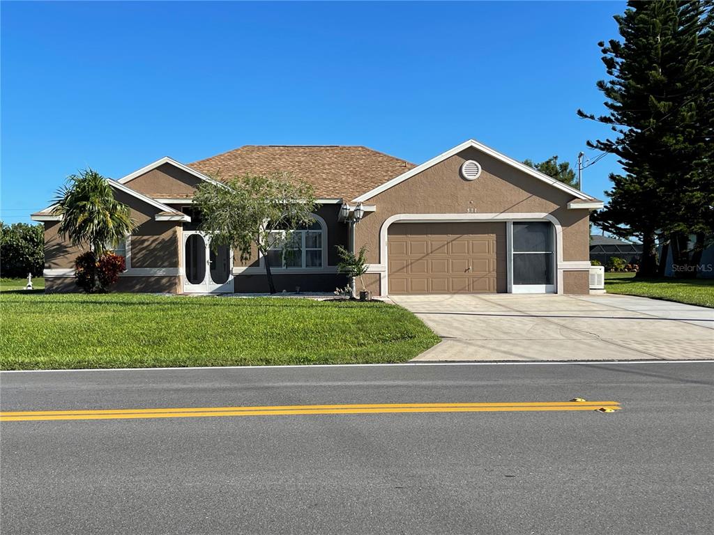 511 ROTONDA CIRCLE, ROTONDA WEST, FL — photo 2 of 30