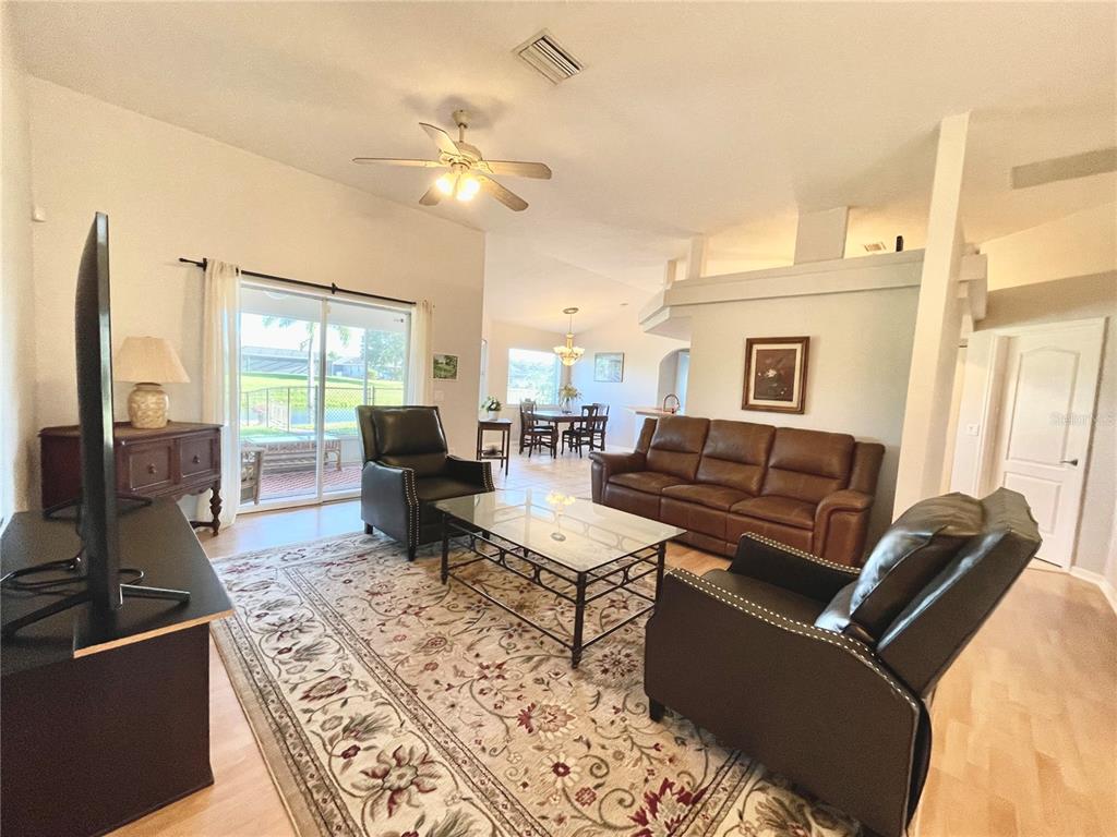 511 ROTONDA CIRCLE, ROTONDA WEST, FL — photo 3 of 30
