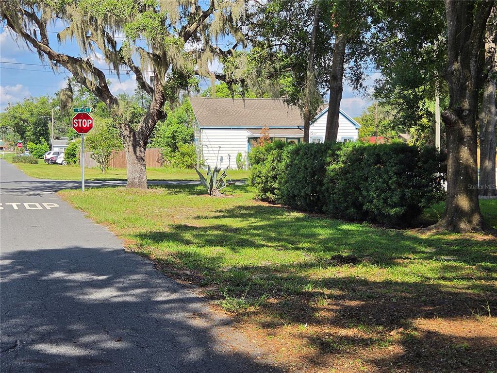 4TH ST 8TH AVENUE, ZEPHYRHILLS, FL — photo 2 of 16