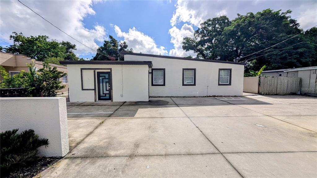 1245 N PINE HILLS ROAD
