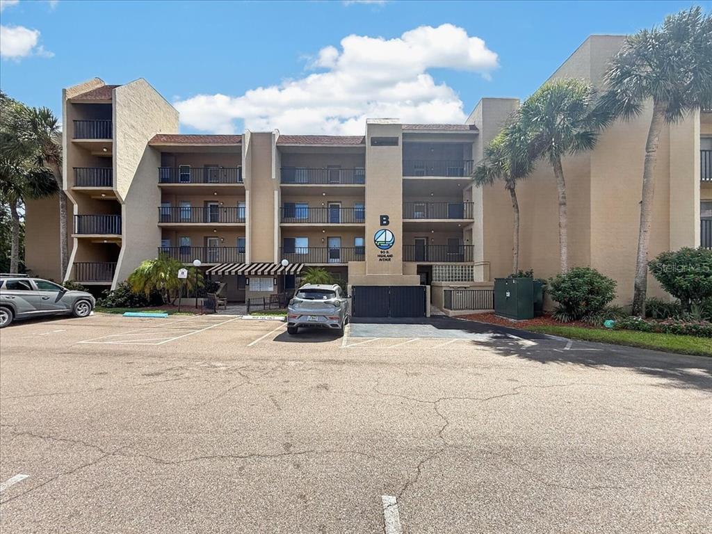 90 S HIGHLAND AVENUE UNIT 317