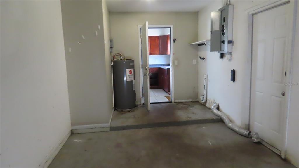 2527 21ST AVENUE SW, LARGO, FL — photo 3 of 25