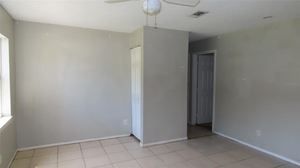 2527 21ST AVENUE SW, LARGO, FL — photo 4 of 25