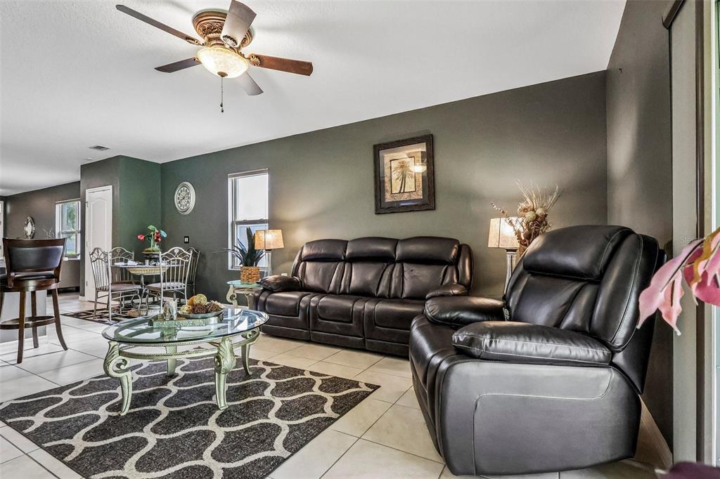 2810 TIMBER HAWK CIRCLE, OCOEE, FL — photo 2 of 21