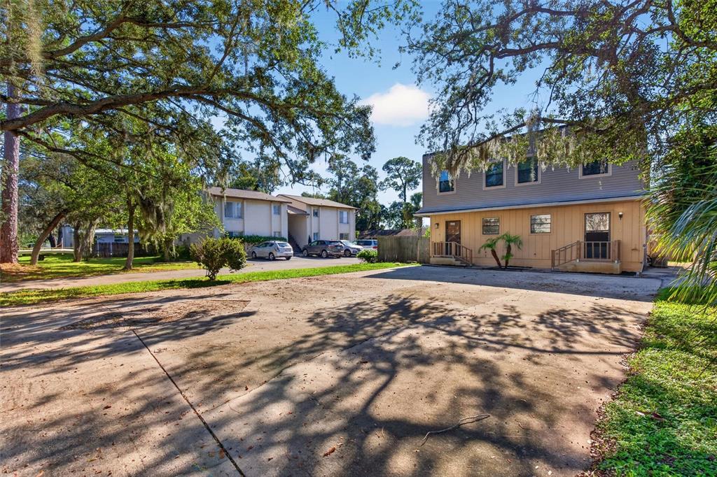 1508 ESPANOLA AVENUE, HOLLY HILL, FL — photo 4 of 43