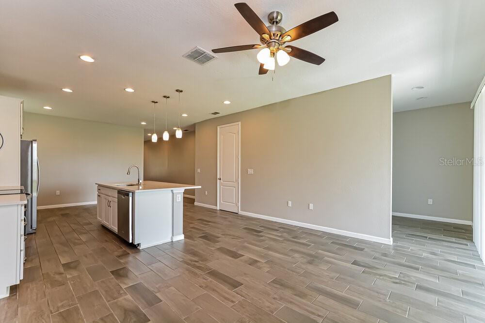 281 ALFORD DRIVE, DAVENPORT, FL — photo 4 of 15