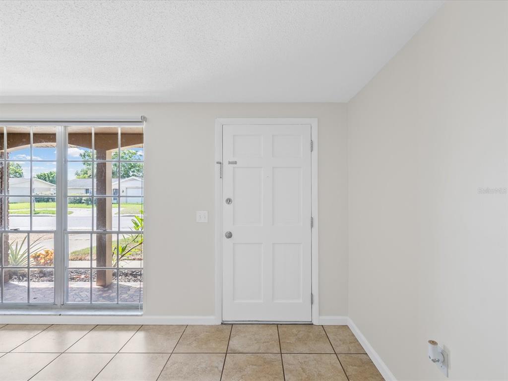 6805 ALTAVISTA STREET, PORT RICHEY, FL — photo 4 of 30