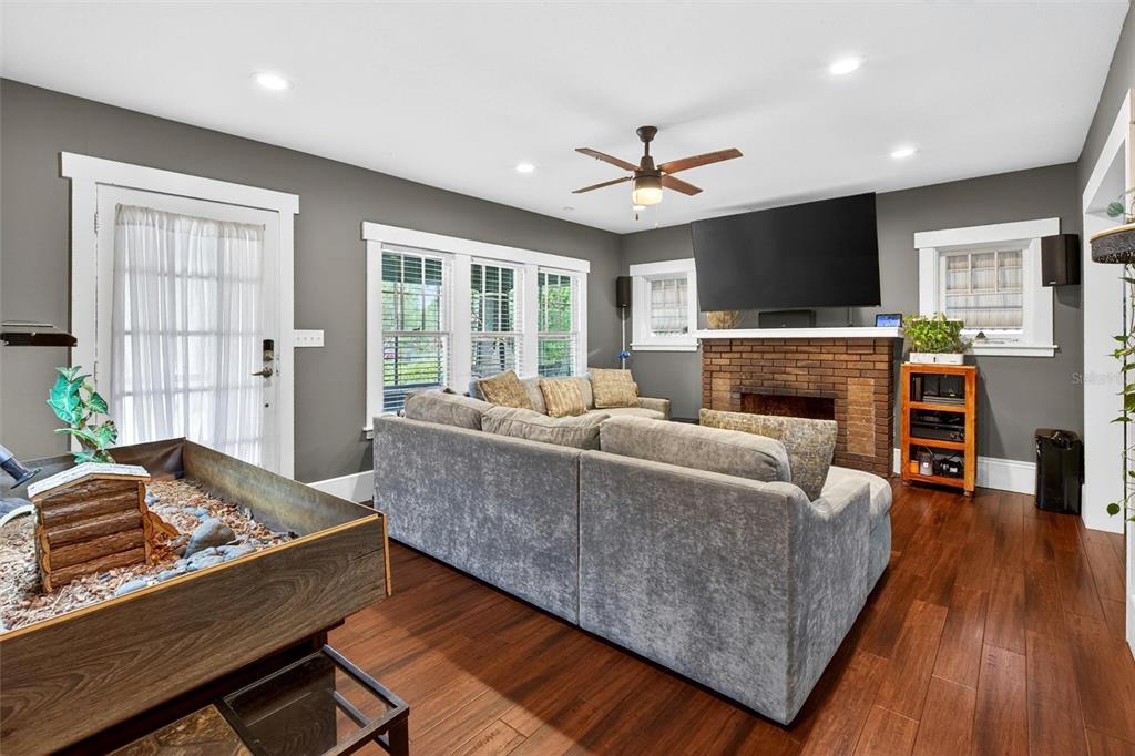 1160 W RICH AVENUE, DELAND, FL — photo 3 of 30