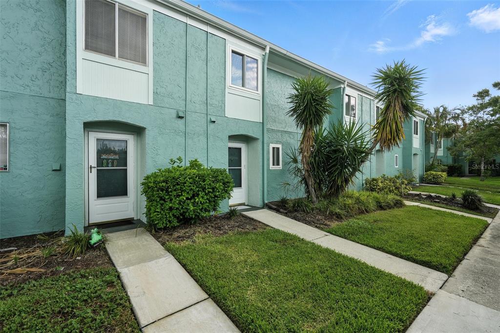 143 114TH AVENUE N UNIT 143
