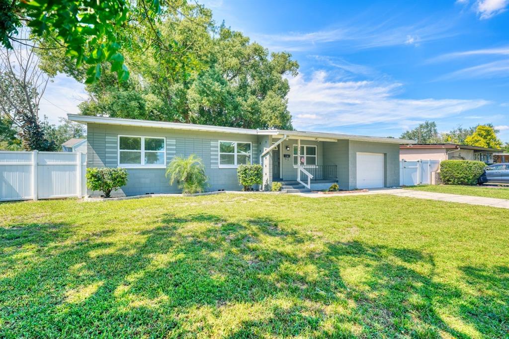 1712 EDMUNDSHIRE ROAD