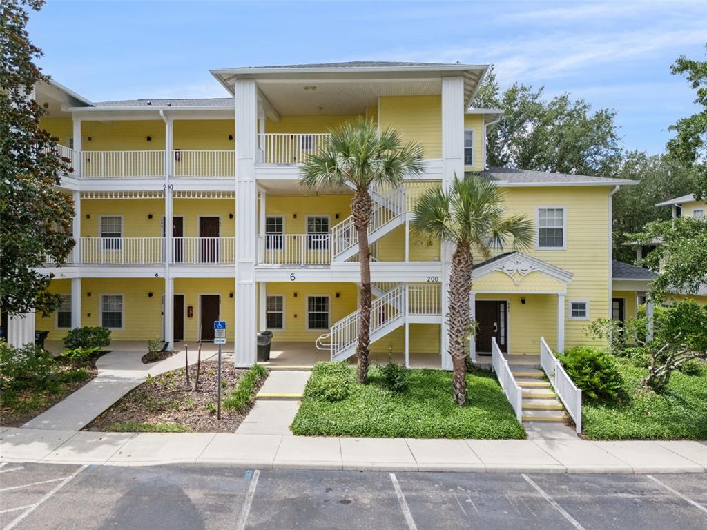 207 LUCAYA LOOP UNIT 207