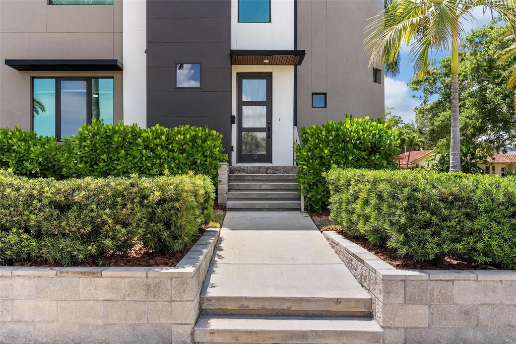 92 W DAVIS BOULEVARD, TAMPA, FL — photo 4 of 30