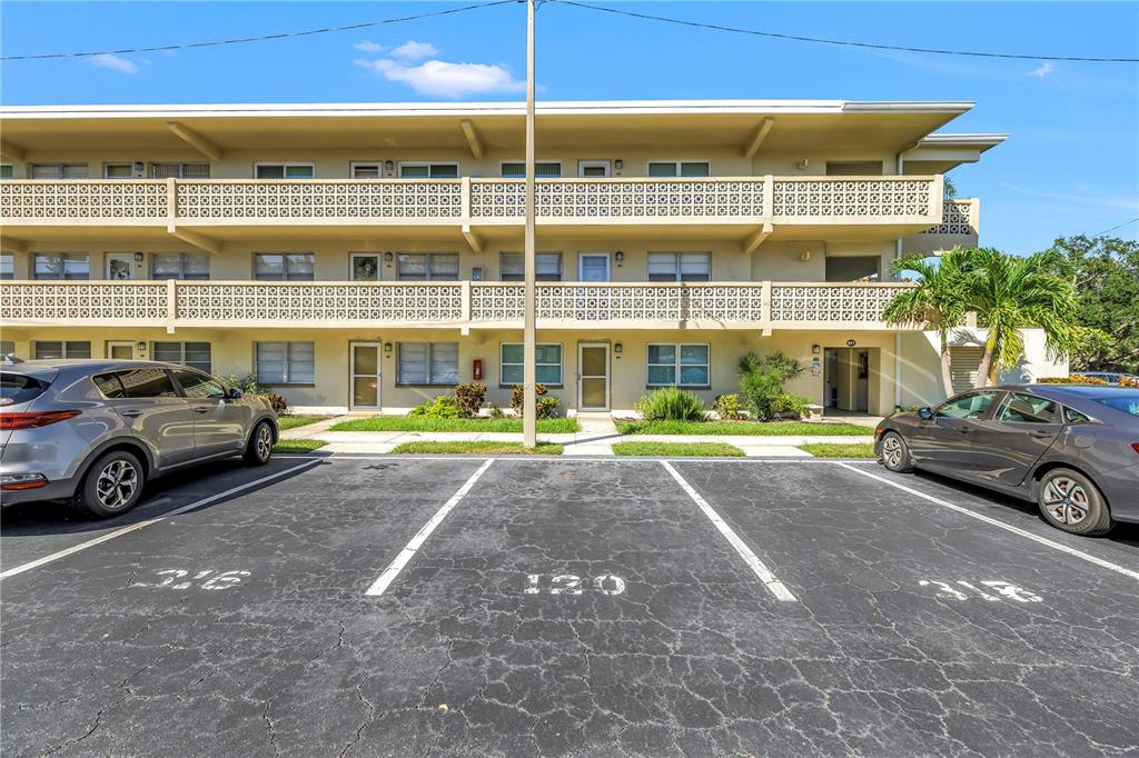 951 79TH AVENUE N UNIT 120, ST PETERSBURG, FL — photo 2 of 30