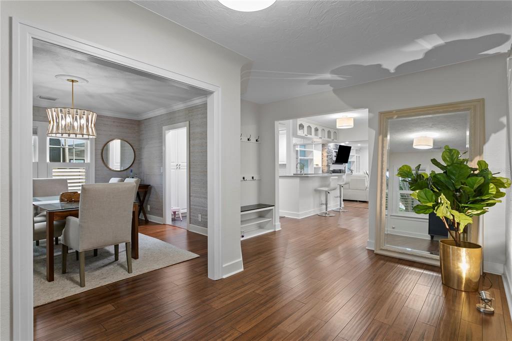 416 19TH AVENUE NE, ST PETERSBURG, FL — photo 3 of 38