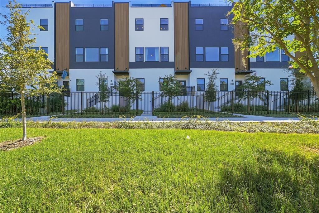 2104 4TH STREET S UNIT 3, ST PETERSBURG, FL — photo 2 of 54