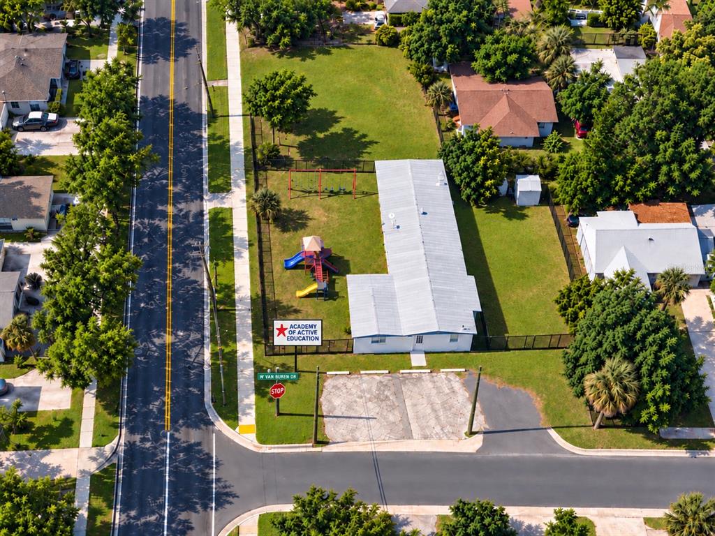 6716 S MACDILL AVENUE, TAMPA, FL — photo 3 of 4