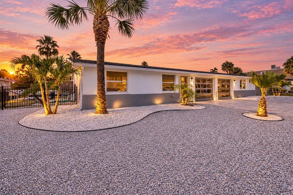 765 SAINT JUDES DRIVE N, LONGBOAT KEY, FL — photo 3 of 30