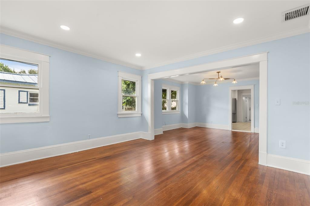 1915 E CONCORD STREET, ORLANDO, FL — photo 3 of 23