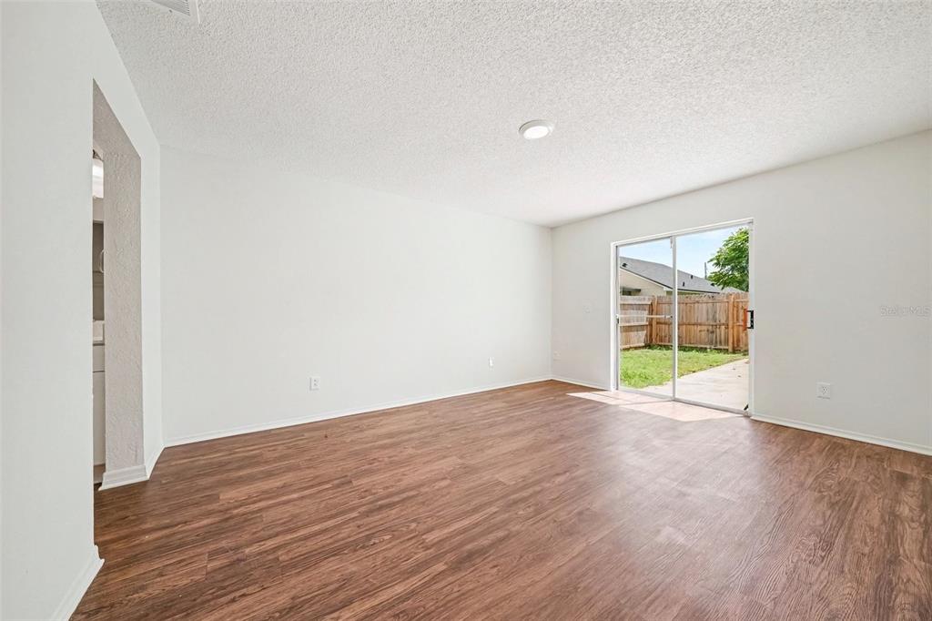 317 MORNING CREEK CIRCLE, APOPKA, FL — photo 4 of 15