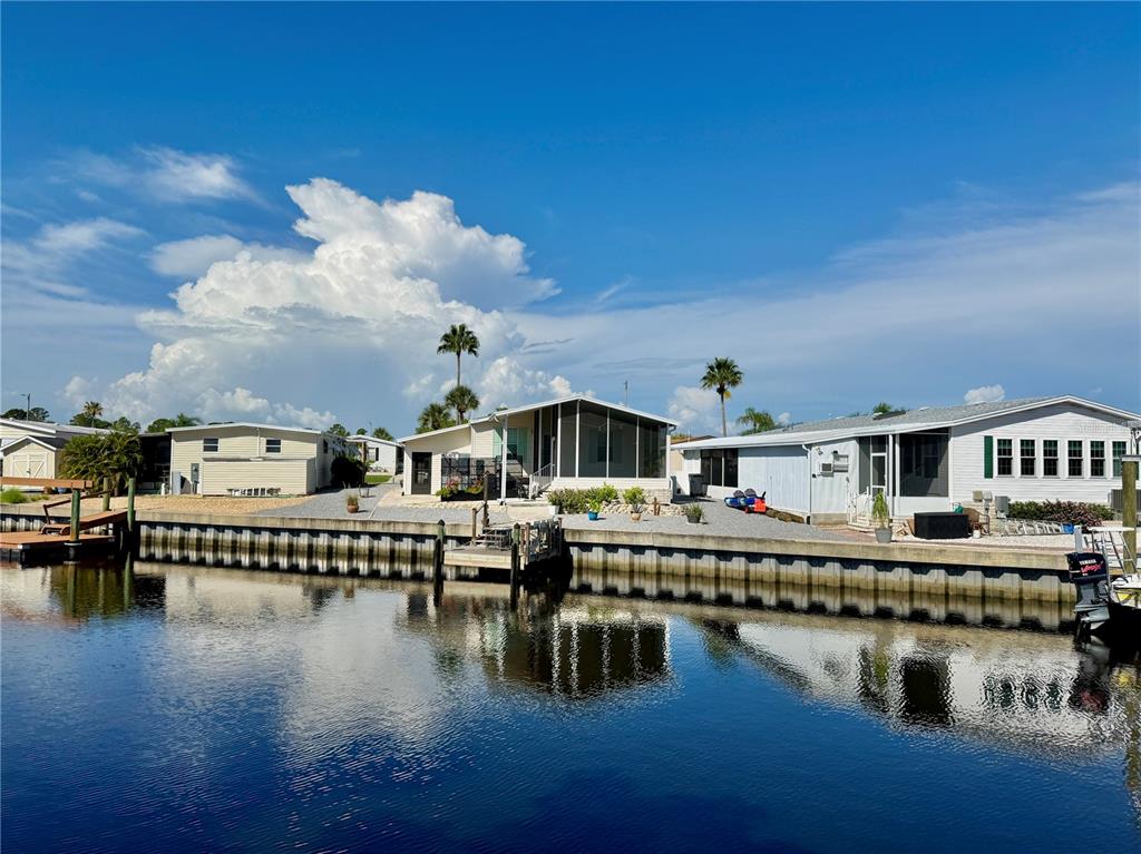 115 E SAINT ANNES CIRCLE, APOLLO BEACH, FL — photo 3 of 30