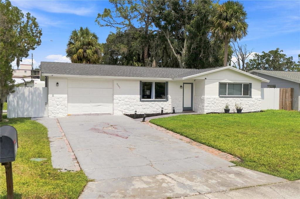 5531 QUIST DRIVE, PORT RICHEY, FL — photo 2 of 30
