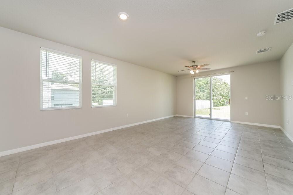 5247 MEREDREW LANE, ST CLOUD, FL — photo 5 of 16
