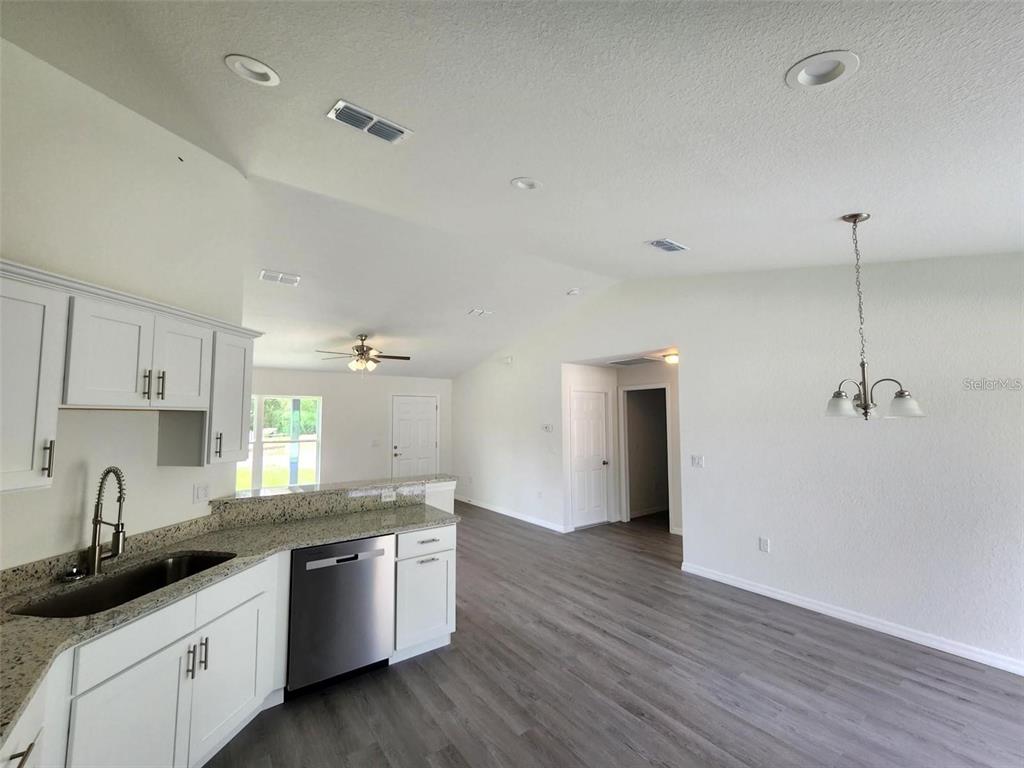 10277 SE 158TH PLACE, SUMMERFIELD, FL — photo 4 of 10