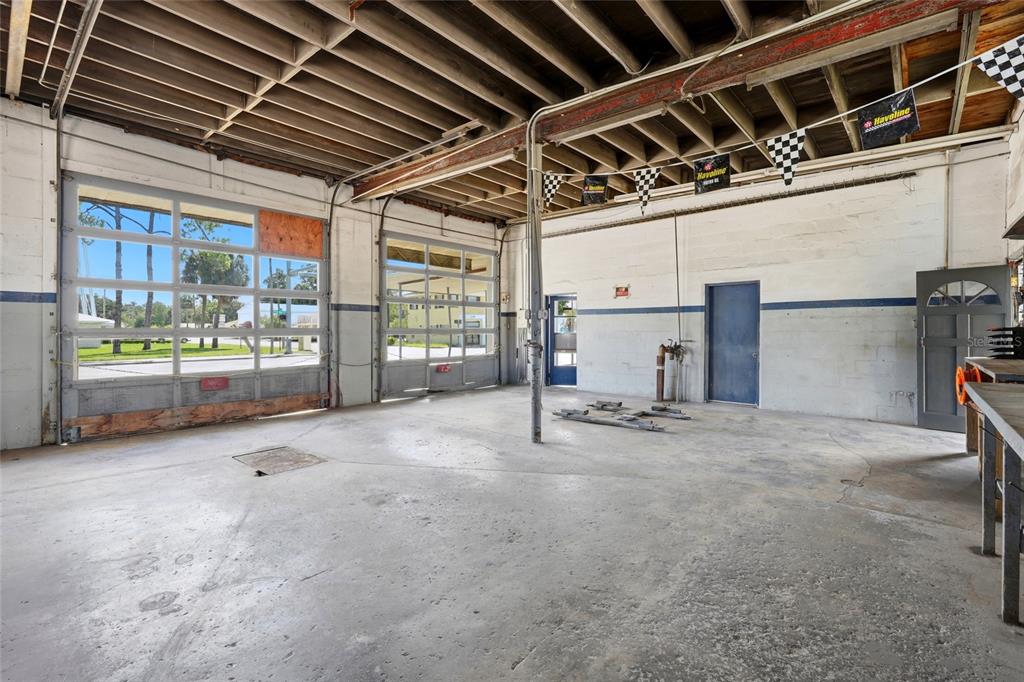 10 N MAIN STREET, CHIEFLAND, FL — photo 4 of 28