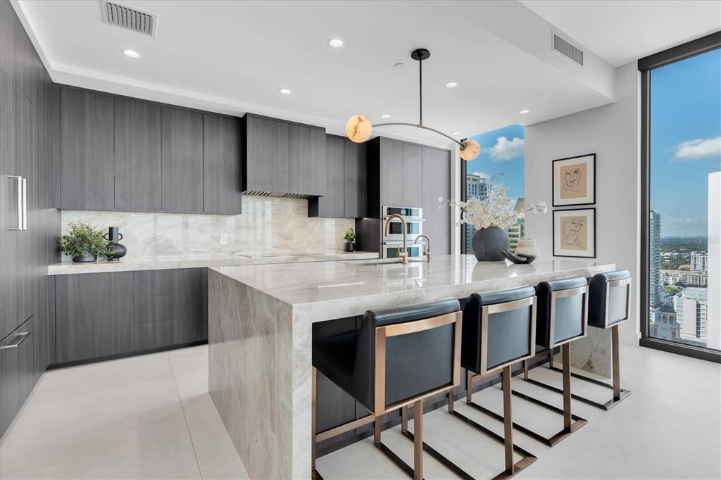 301 1ST STREET S UNIT 3003, ST PETERSBURG, FL — photo 4 of 30