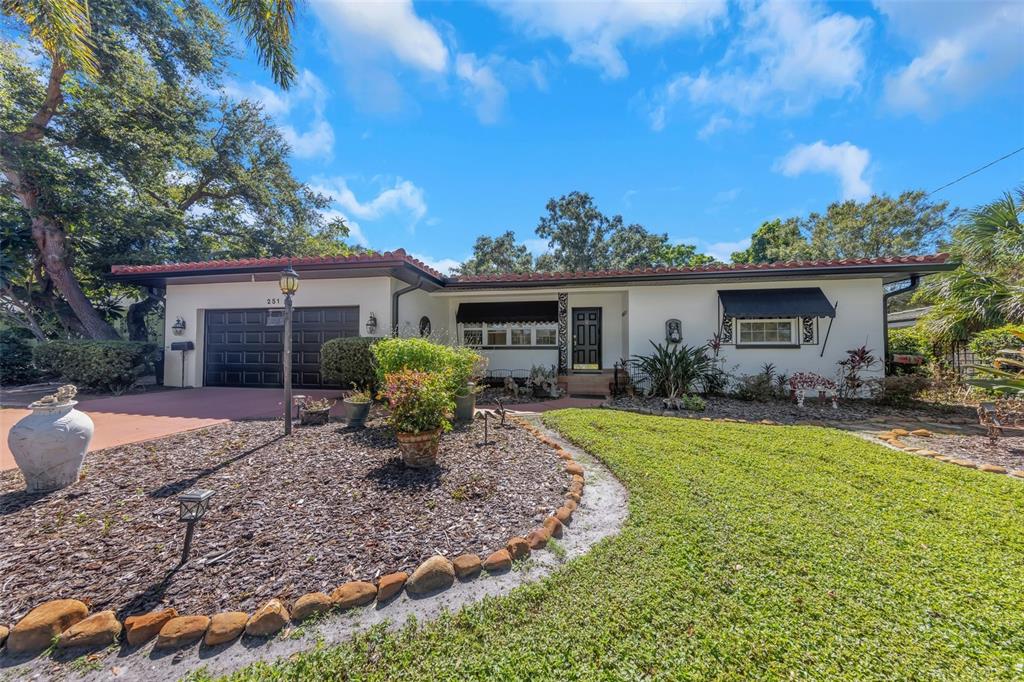 251 S GARDEN CIRCLE