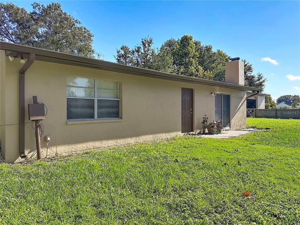 7102 FIVE ACRE ROAD, PLANT CITY, FL — photo 5 of 30