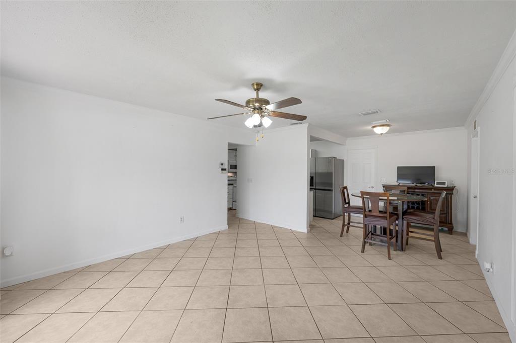 3705 W TYSON AVENUE, TAMPA, FL — photo 4 of 25