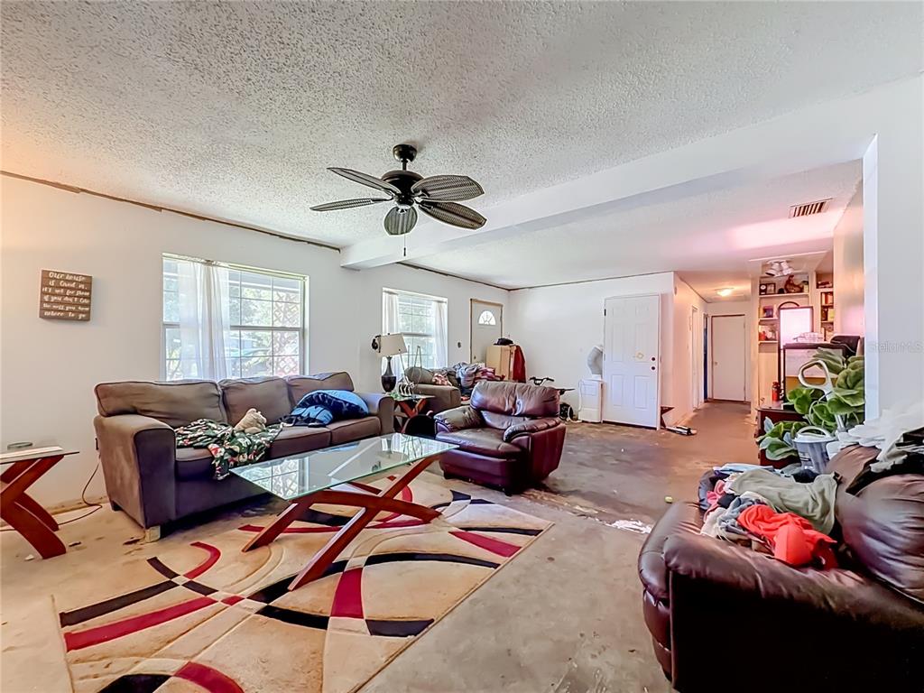 3995 POINSETTIA AVENUE, MOUNT DORA, FL — photo 5 of 30