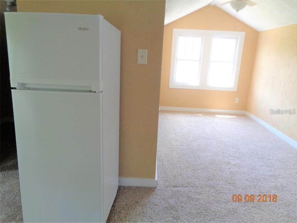 1411 E NEW YORK AVENUE, DELAND, FL — photo 3 of 18