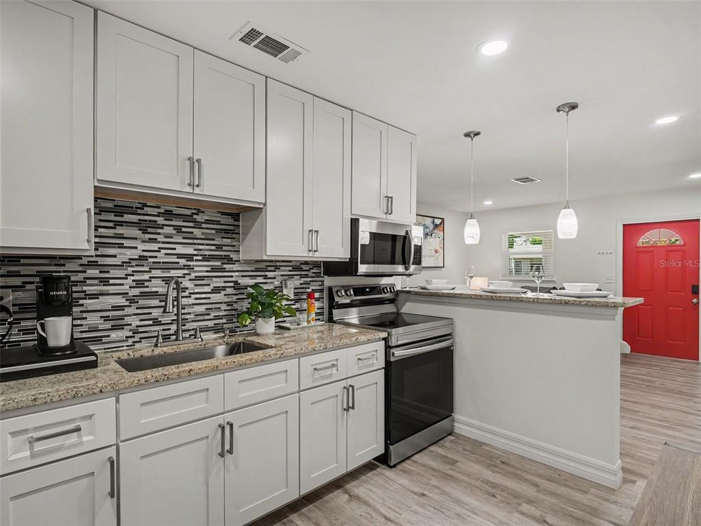 5307 16TH STREET W, BRADENTON, FL — photo 5 of 24